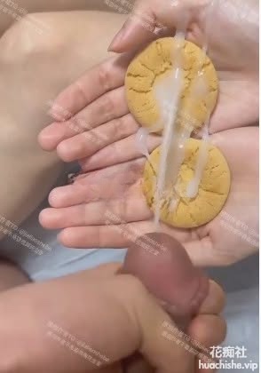 把堂妹九九JoJo调教成吃精液喝尿液母狗预览图18
