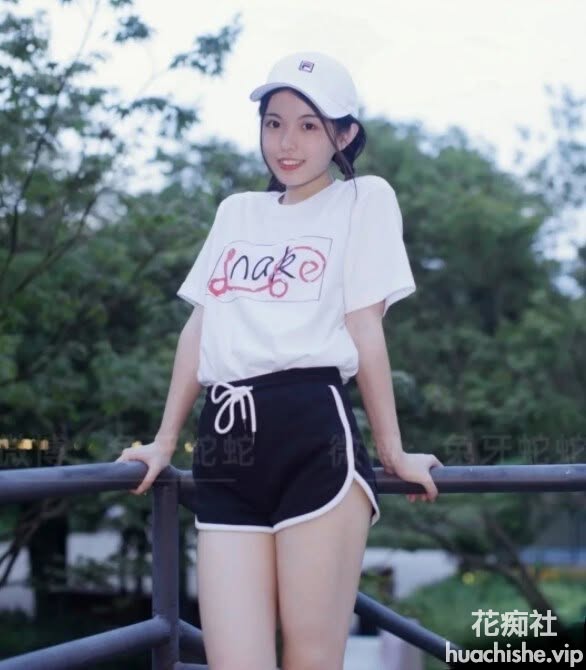 兔牙蛇蛇 抖音反差婊合集预览图04