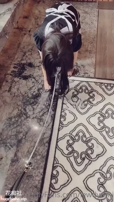 优咪 Onlyfans清纯萌妹被捆绑调教成母狗合集预览图05