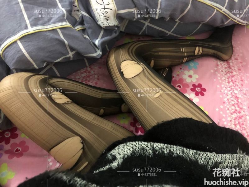 2025年新流 可爱萝莉型母狗！推特露脸福利姬【小羊咩咩】重金门槛视图，裸舞预览图05