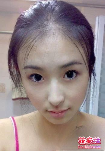 【重温经典】当年的第一车模【兽兽】私密视频预览图02