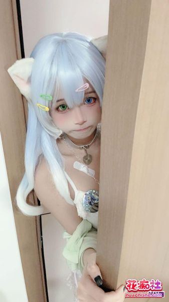 抖音反差婊百万粉丝coser【小扑通】合集预览图09