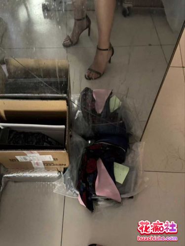吃瓜！北京中国传媒大学20届数营研究生【白洁】做爱不雅视频预览图25