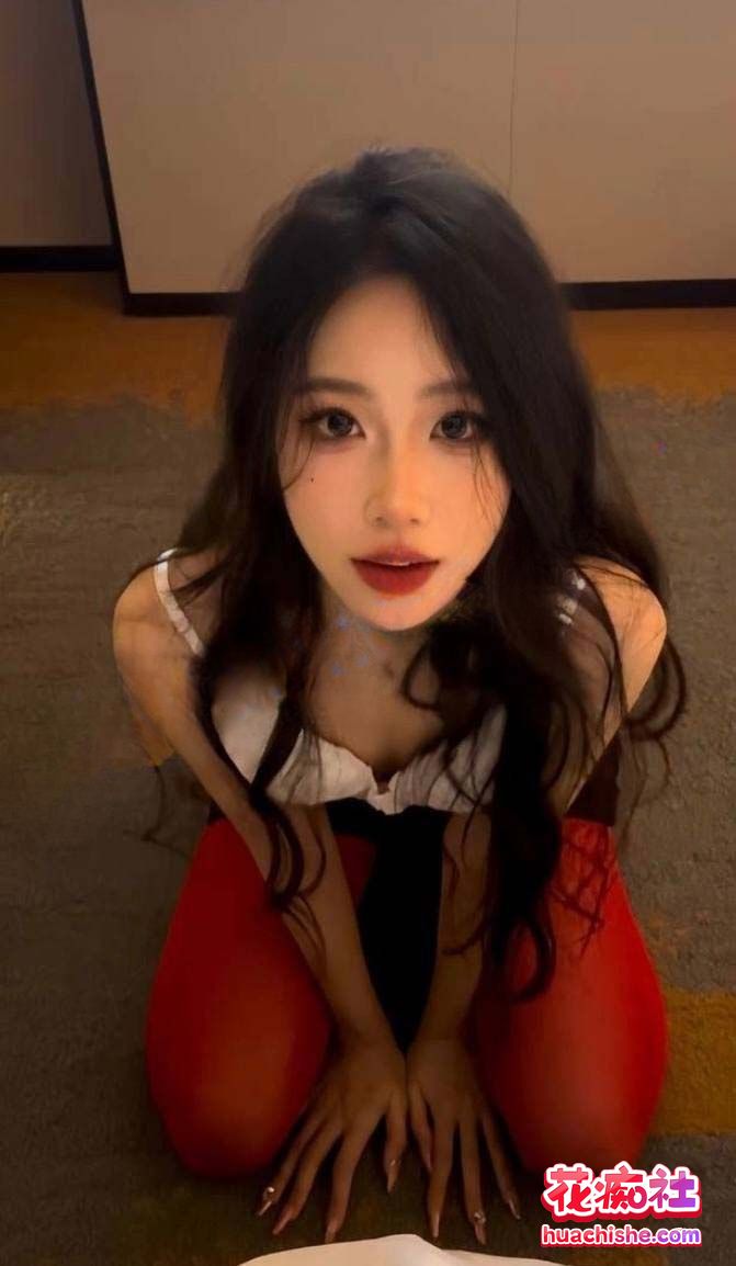 天津大学校花emlly 金主爸爸的性奴母狗预览图05