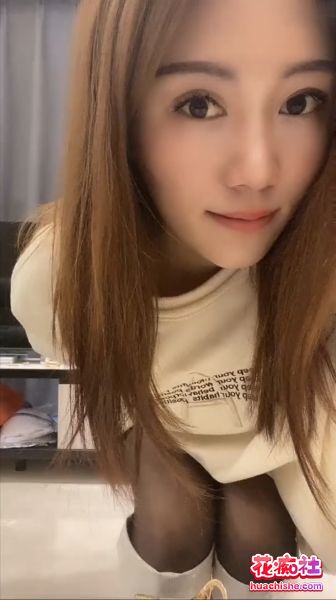 极品丝袜母狗【小语】性爱私拍流出预览图13