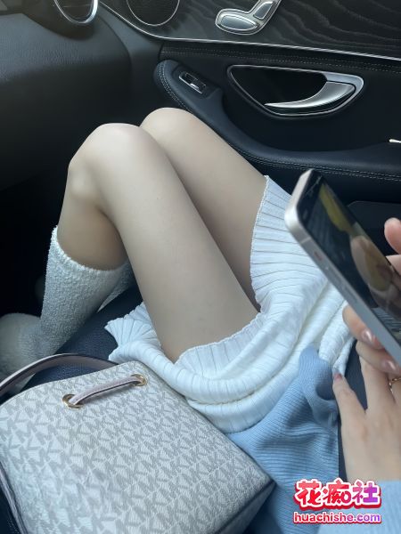选择佳音大神 和他的高颜值模特儿们的故事 20v60p2g 佳音大神 和他的高颜值模特儿们的故事预览图02