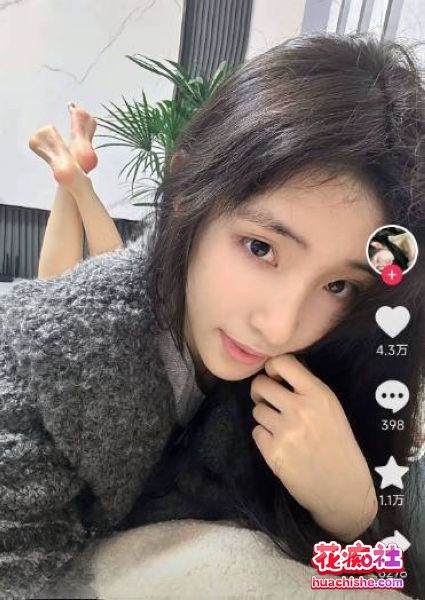 抖音极品高颜值学生妹 张人o 无水隐私流出预览图05