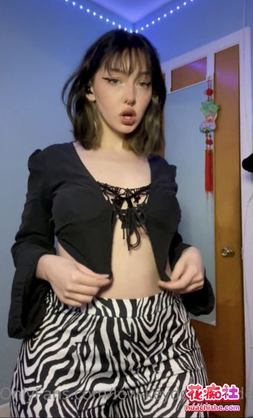 Onlyfans高颜值巨乳博主lowkeydeadinside 合集预览图09
