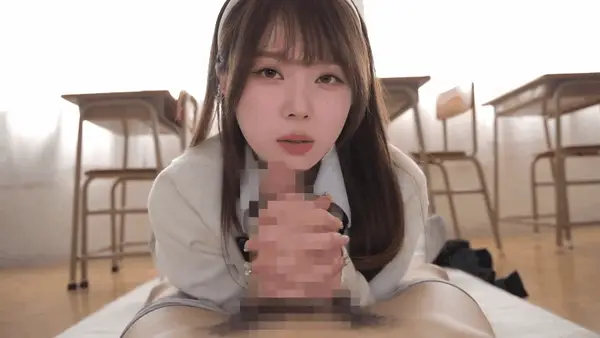 AI金旼炡-顽皮女学生正在和同学做爱预览图03