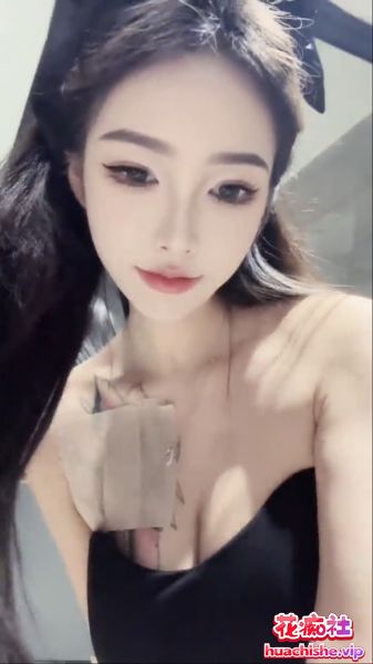 快手140W粉丝大主播【Y姐】揉奶骚舞福利预览图05
