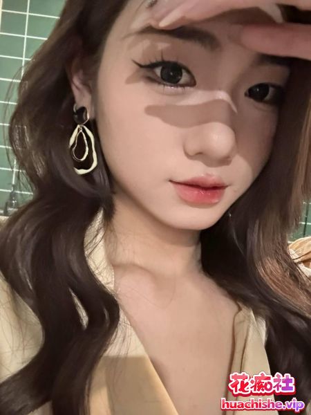 泄密流出❤️山东美女李莹被网络招聘模特套路全裸预览图07