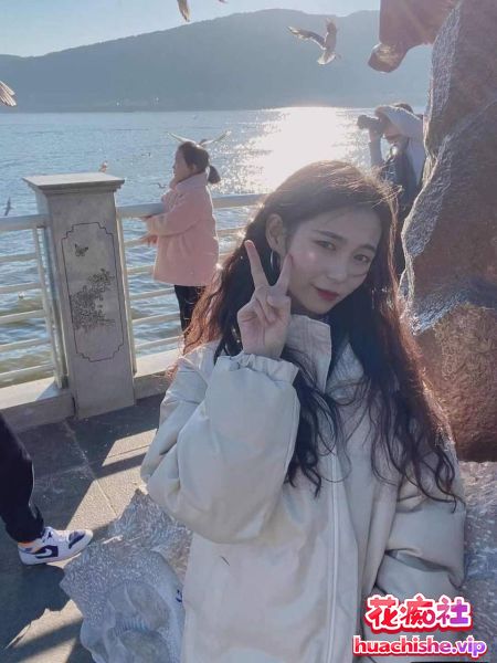 泄密流出❤️网络招聘模特套路裸体展示+洗澡预览图08