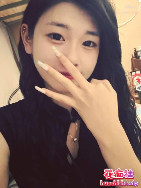 泄密流出❤️山东美女李莹被网络招聘模特套路全裸预览图10