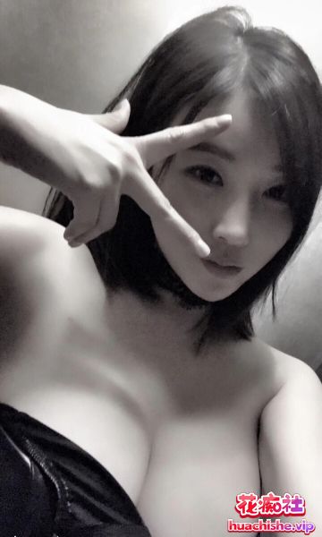巨乳蜜桃臀 童小芯 直播+微密圈+早期视图合集预览图15