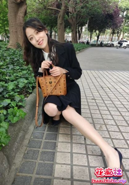 极品泄密 上海高颜值白富美的反差一面预览图01