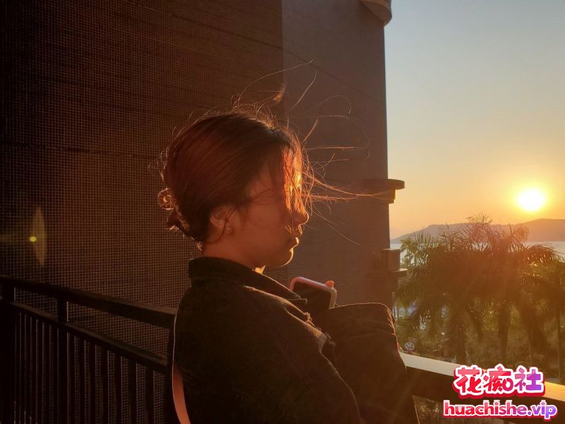 泄密 艺术学院时尚女大和男友性爱流出 3v3p453m