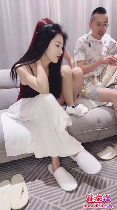 主播【20岁纯情美女】少女加少妇双倍快乐预览图13