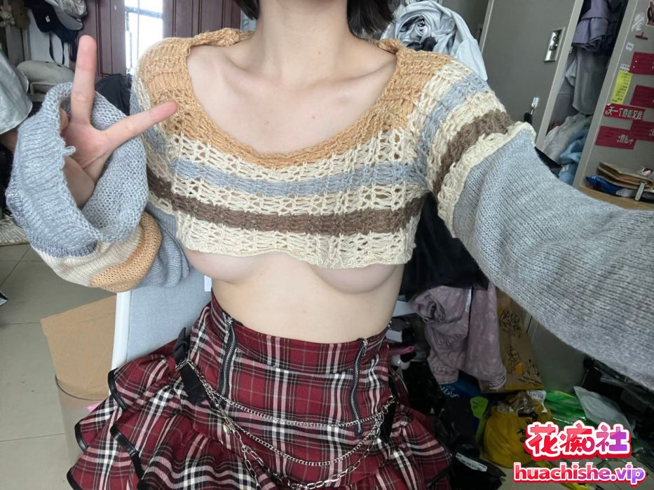 Jules16451542 推特露脸高颜值萝莉学妹预览图04