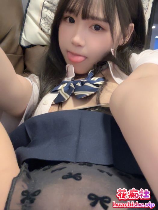 童颜巨乳露脸清纯美少女 neko酱 私拍泄密预览图06