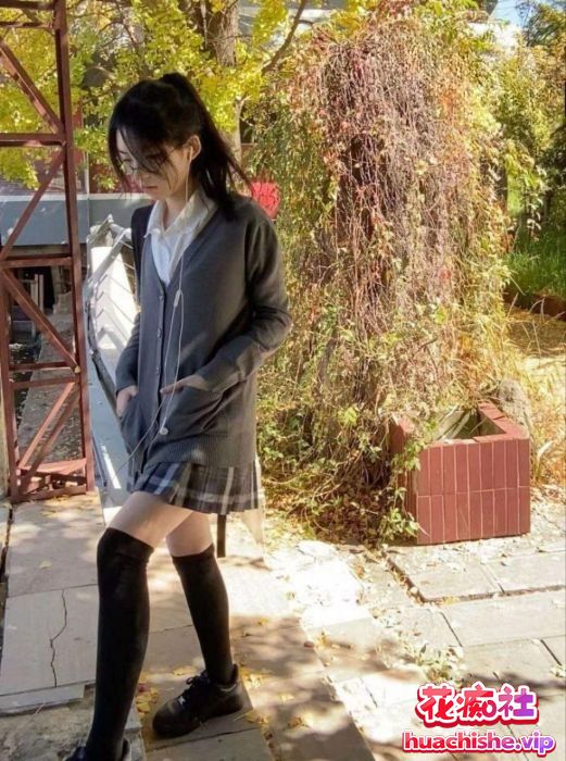 泄密 女大学生吕佳慧 被金主爸爸包养成小母狗预览图05