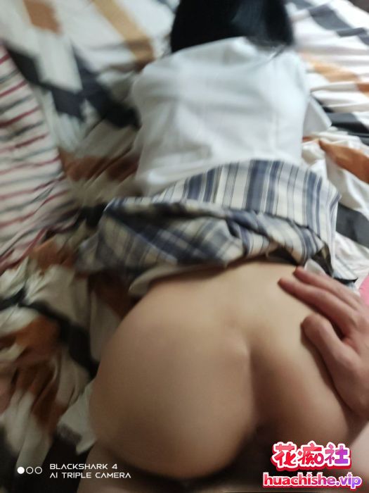 泄密 重庆孟瑶等三位美女原档性爱预览图07