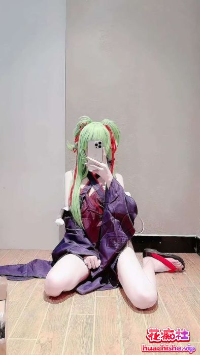ks小宅酱lhovo55 反差Cos白虎萝莉短视频合集 67v3g