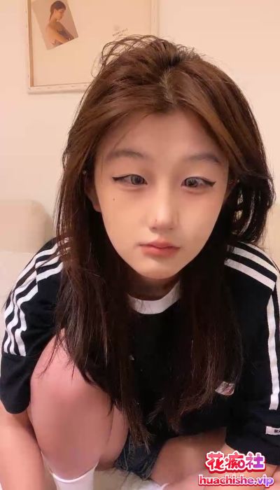 曼小狗 G奶校花下海直播预览图03