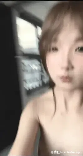 爱换装的萌妹 各种楼梯间露出预览图07