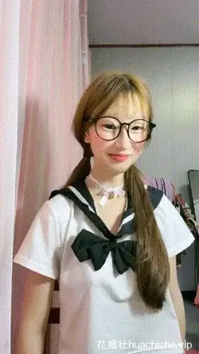 极品母狗萝莉 蛋黄QQ 一对一指挥眼镜妹淫荡 1v1.4G