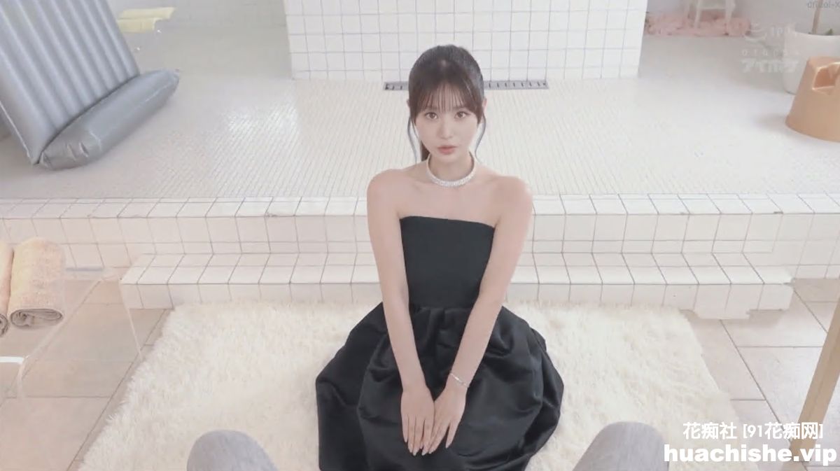 AI换脸张元英 3部视频预览图02