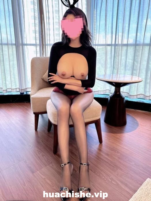 极品绿帽淫妻 放逐的灵魂 付费视频预览图07