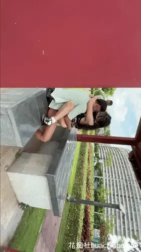 TonyJ和贝贝 清纯女神各种场所极限露出预览图15