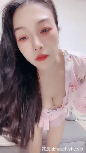 纯美少妇 南方的表妹 自慰直播预览图04