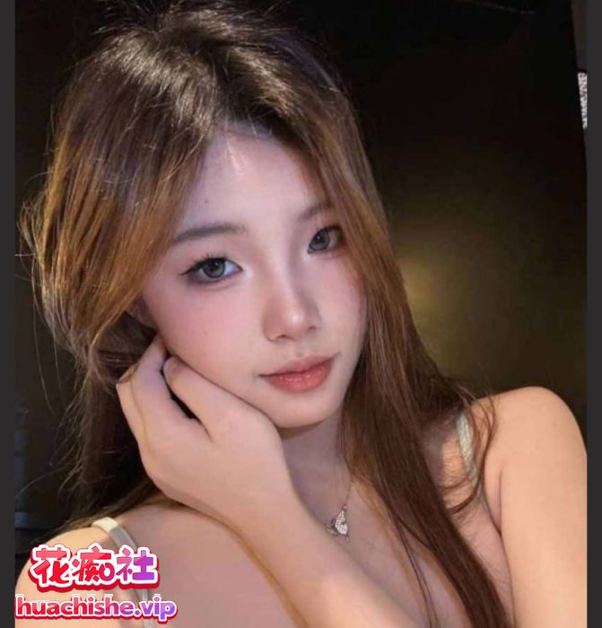 海南大二学妹 孙晓晴 口交深喉无套后入视频流出 1v3p922m