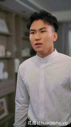 千万粉丝肥臀博主 教母eliy 擦边短剧全裸写真合集预览图05