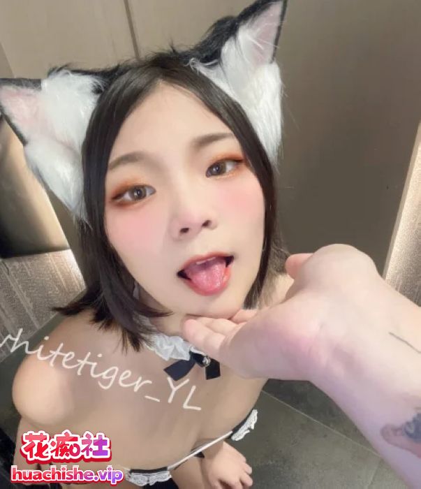 推特母狗反差婊YLdogwt 尿脸狗链调教视频合集预览图11