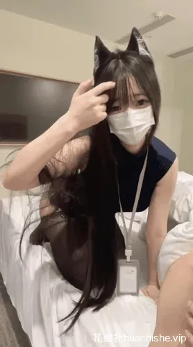 宅宅/宅ovo 性感黑丝自慰预览图04