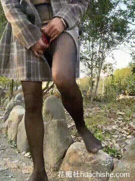 jing_qing21 户外露出自慰喷水预览图05
