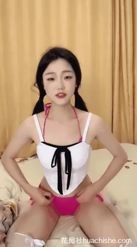 葡萄小野猫 美女调教颜射口爆预览图01