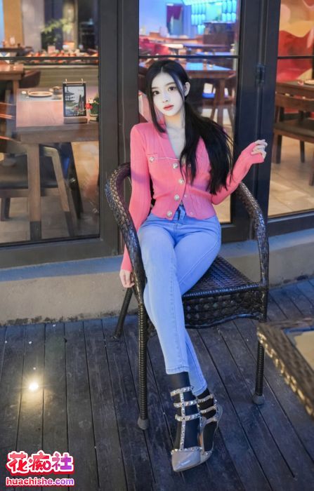 龙雪儿 内部私购原版无水印写真4套预览图16
