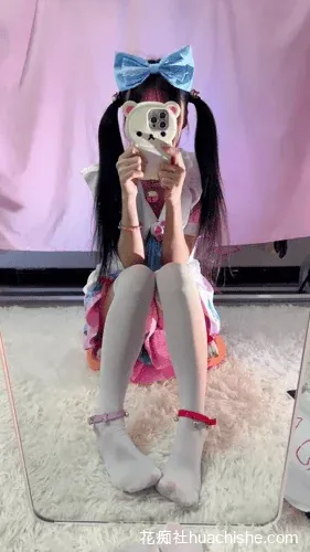 萌妻萝莉小幼 娇小双马尾美乳预览图05