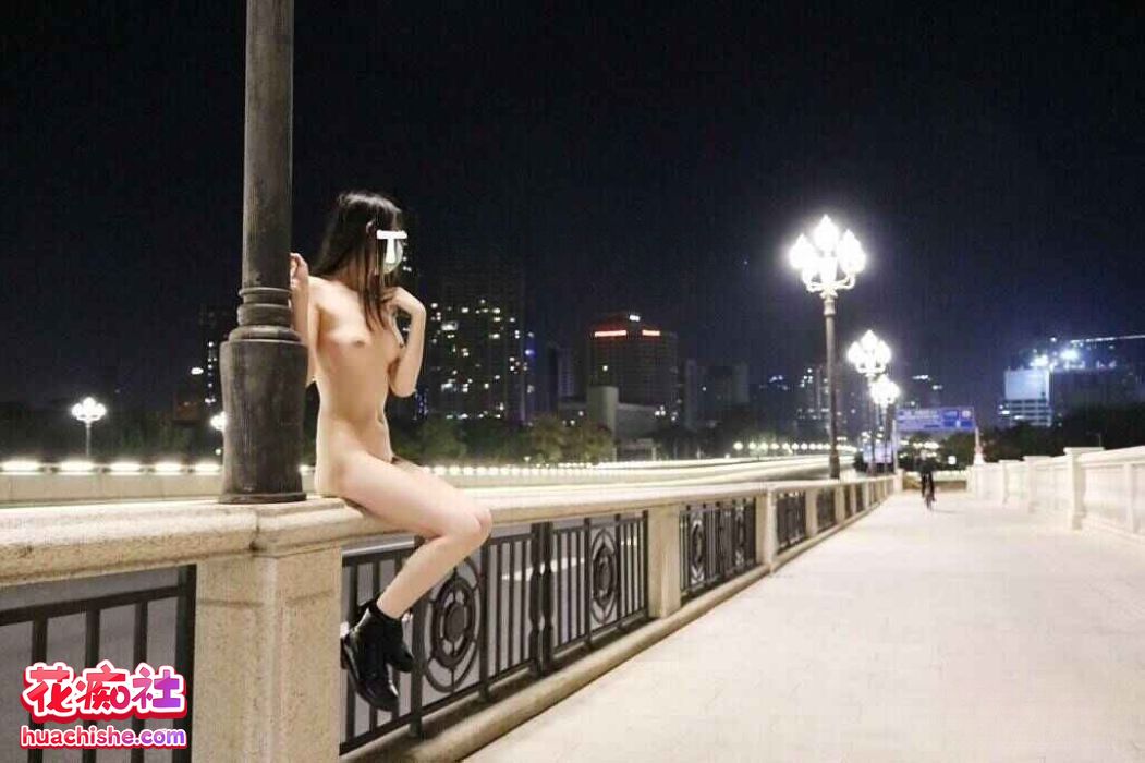 Smaxskin 各种人前露出3P啪啪预览图15