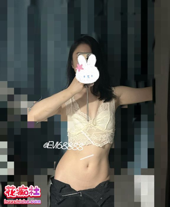 Yasmeen25h 户外露出福利预览图07